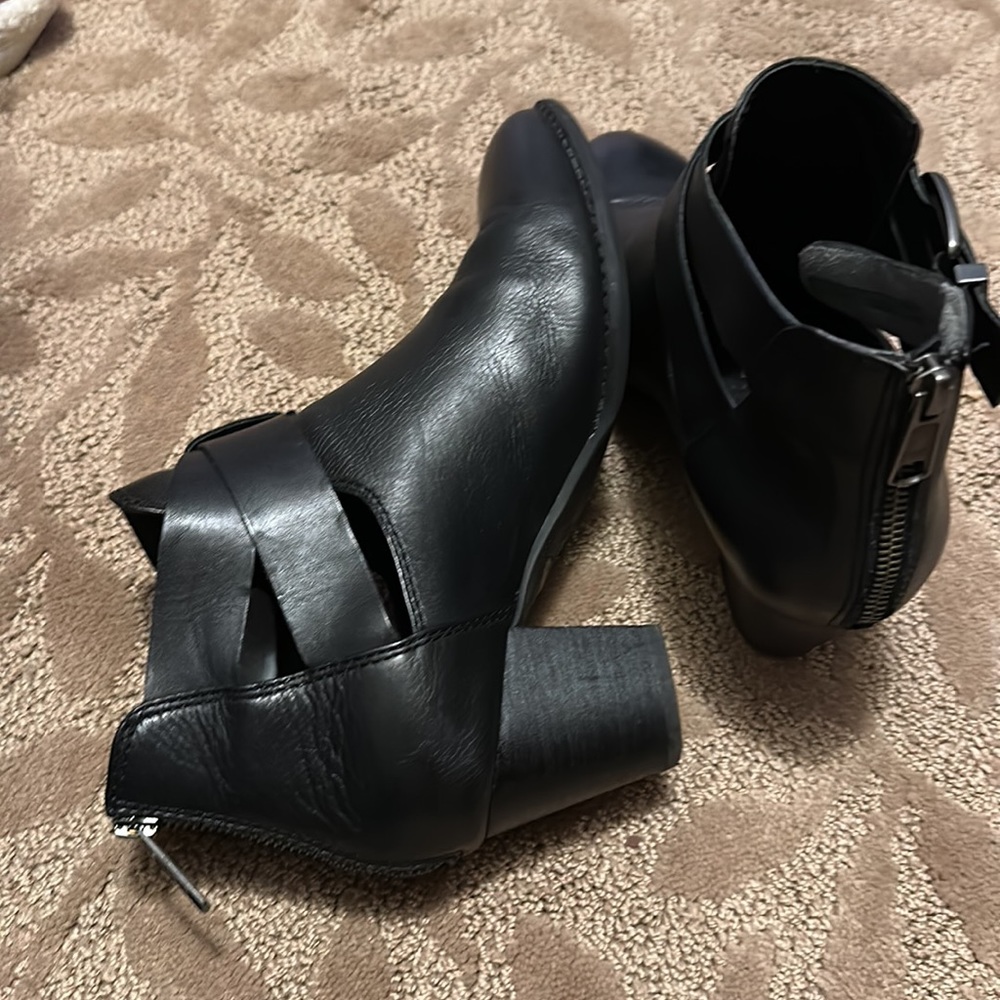 **Vionic Booties** - image 3